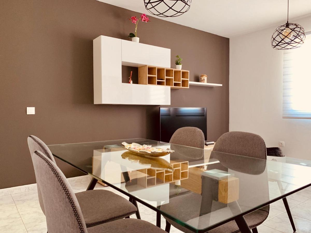 A&F Comfort Modern House Vecindario  Exterior photo